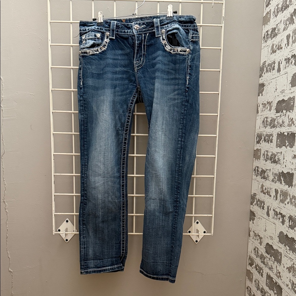 Miss Me Jeans – Rhinestone Embellished Pockets